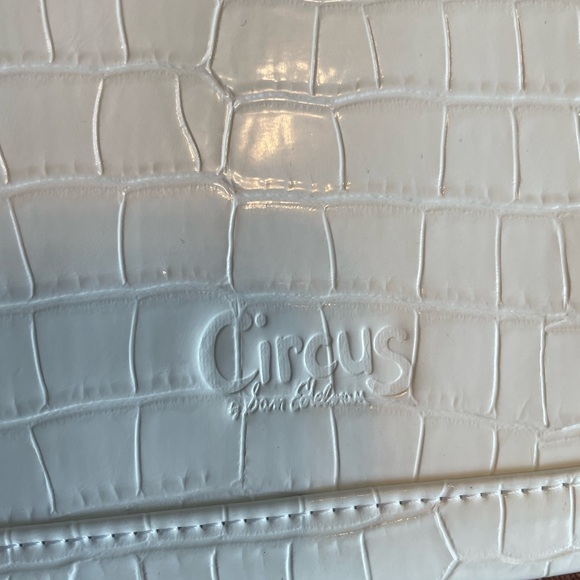 SAM EDELMAN White Embossed Clutch Wristlet - Picture 2 of 4